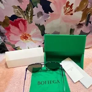 Bottega Veneta | Accessories | Authentic Bottega Venetabv46s  display picture 1